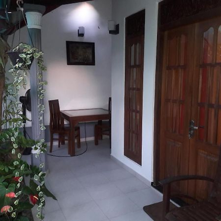 Hotel Aayu'S Guest Bentota Exterior foto